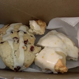 Cranberry &amp; Lemon Scone