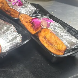 Curry Chicken Roti&apos;s