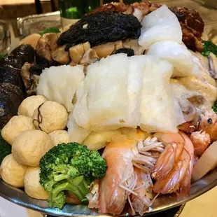 ramen and noodles, food