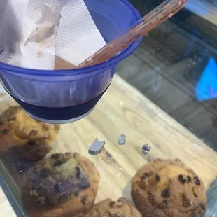 Broken glass found in ice cream