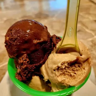 Nov 2022: Excellent gelato! Chocolate Hazelnut w/ Peanut Butter