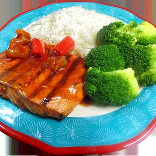 Grilled Salmon with white rice and steamed broccoli