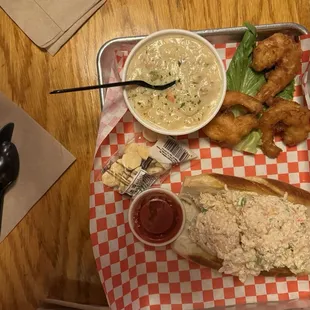 chicken wings and fried chicken, chicken wings, fried chicken, chicken, bbq wings, fried chicken wings, bbq chicken, food, poultry