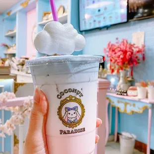 D8. Heaven's Feel - Signature Coconut Drink @vaniabeann Tiktok/IG