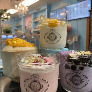 C10. Berry Toasted Creme Brulee (Glass Jar Only) W. Jelly Base