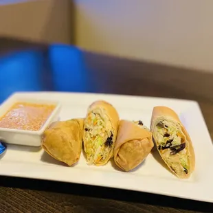 Veggie egg rolls with peanut sauce