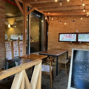 Front outdoor dining set-up