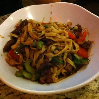 Sa Cha Beef Lo Mein