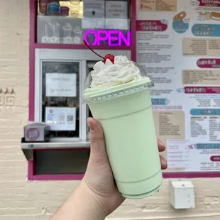 Mint milkshake