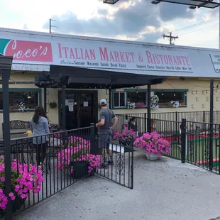 Coco's Italian Market