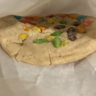 Fruity Pebbles Cookies