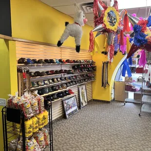 Mexican tostadas, piñatas, hats