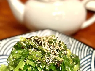 Moki's Sushi & Pacific Grill