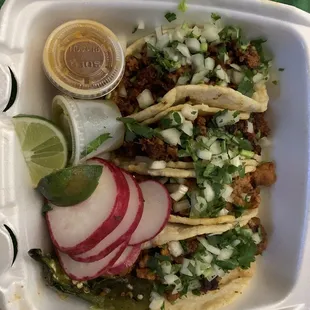 Tacos de pastor y tripa