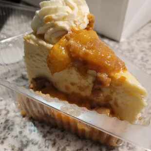 Peach Cobbler Cheesecake