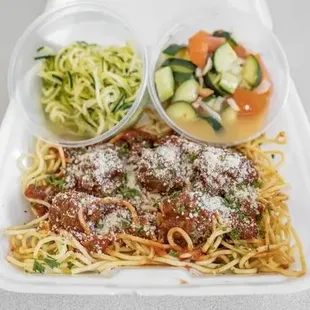 Fresh Meal : Spaghetti &amp; Meatballs side cucumber salad and zucchini noodles