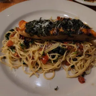 Salmon with pesto