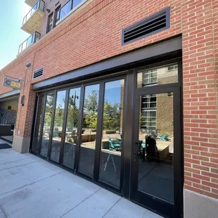 Another outside shot of Coff33