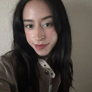 Victoria V.