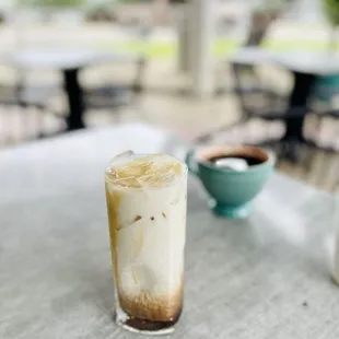 Vanilla Bean Oatmilk Latte