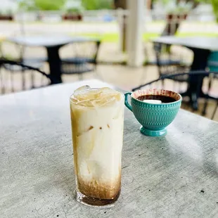 Vanilla Bean Oatmilk Latte