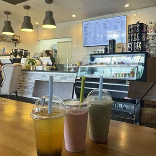 I Strawberry &amp; Banana Smoothie, 20 oz.,  Passion Fruit Boba, 16 oz. Strawberry Matcha. All 10/10.