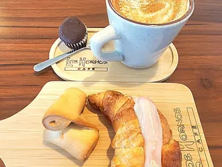 Los Hornos Café + Messenger Coffee