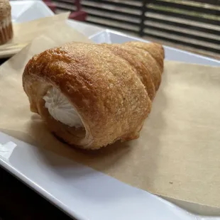 The Croissant horn with cream