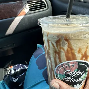 Lg Caramel Vanilla blended