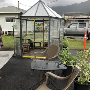 Relaxing area to enjoy your coffee. The cute gazebo is great for extra breezy or rainy days!