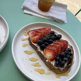 Morning honey toast &amp; iced tea