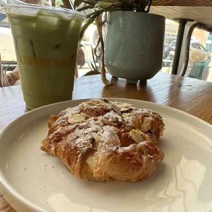 Almond Croissant
