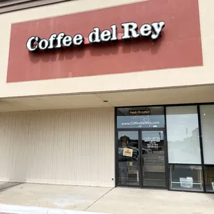 the front of a coffee shop