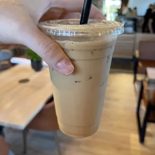 Caramel iced latte