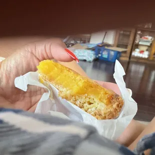 Amazing crust plenty sweet tangy refreshing