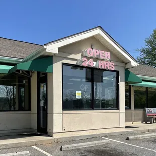 Front. It's no longer open 24 hours, but from 6 am - 2 pm.