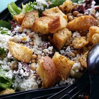 Mediterranean Salad*