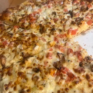 Tuscan Chicken Pizza