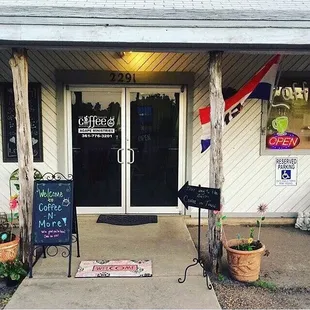 he entrance to a coffee shop