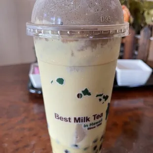 Cheesecake milk tea smoothie w/ boba