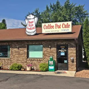 the front of a coffee pot cafe