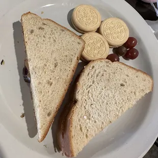 Kids meal peanut butter and jelly