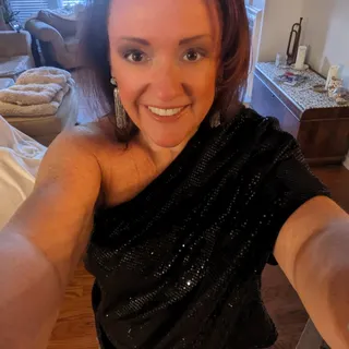 Erin L.
