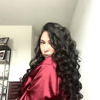 Laura Y.