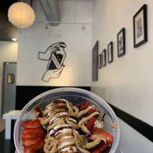 peanut butter açaí bowl