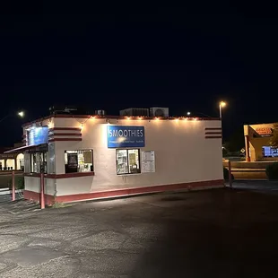 Hours say open at 4:30am but sadly no one is here