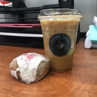 Iced Decaf Almond Milk Latte