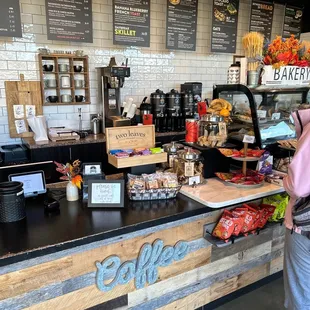 sushi and sashimi, interior