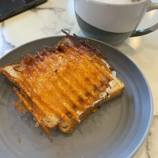 Broken yolk sandwich