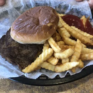 Ribeye Sandwich with Fries
